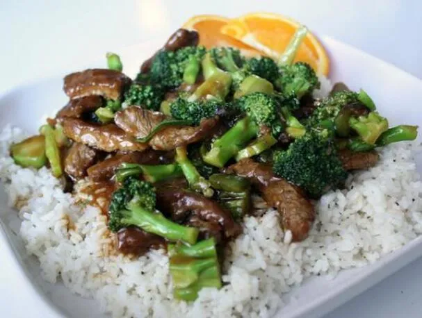 Makkelijke rundvlees met gember en broccoli