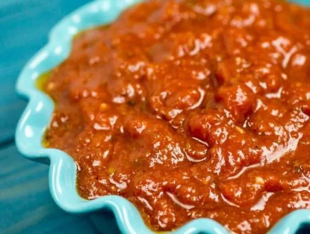 EENVOUDIG PIZZASAUS RECEPT