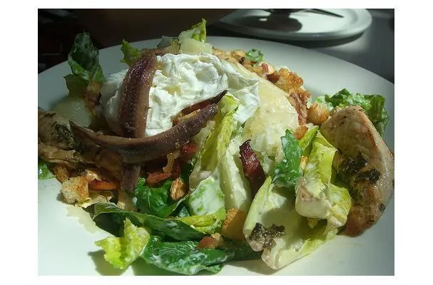 Knoflookkip Caesarsalade