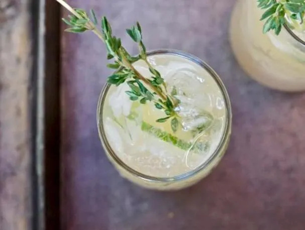 Gin Rickey met frambozenessence