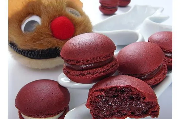 Macarudolph (rode fluwelen macarons)