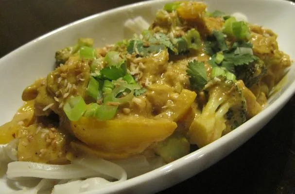 Pindakaascurry met tempeh