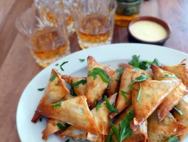 Schot of niet, vier Burns' night met mijn party Haggis Samosa's