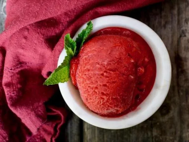 Zomerbessensorbet