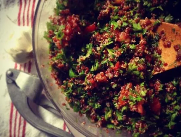 Een eenvoudige wintersalade; quinoa tabouleh