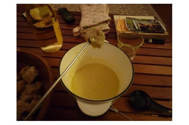 Kaas- en wijnfondue