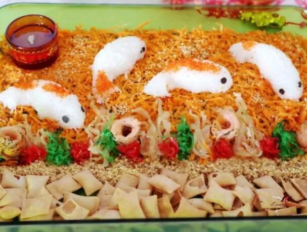 Chinees Nieuwjaar Zalm Yu Sheng met Kwallen