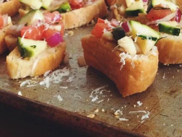 Gesneden Tomaten Salade Crostini